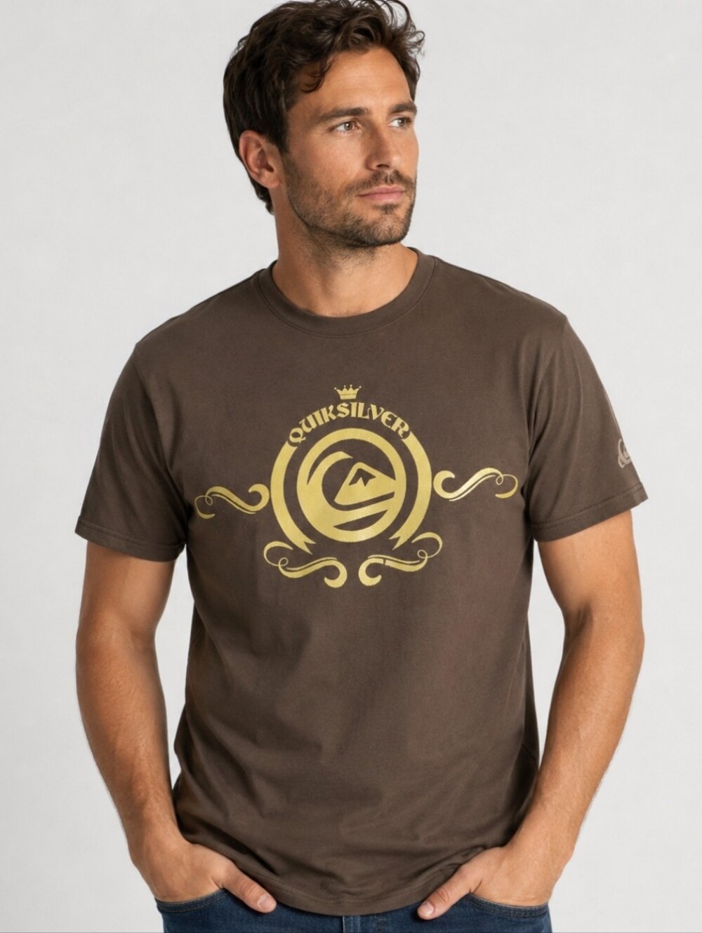NWT Vintage Y2K Quiksilver Skate Surf T-Shirt XL Brown Metallic Gold Crest